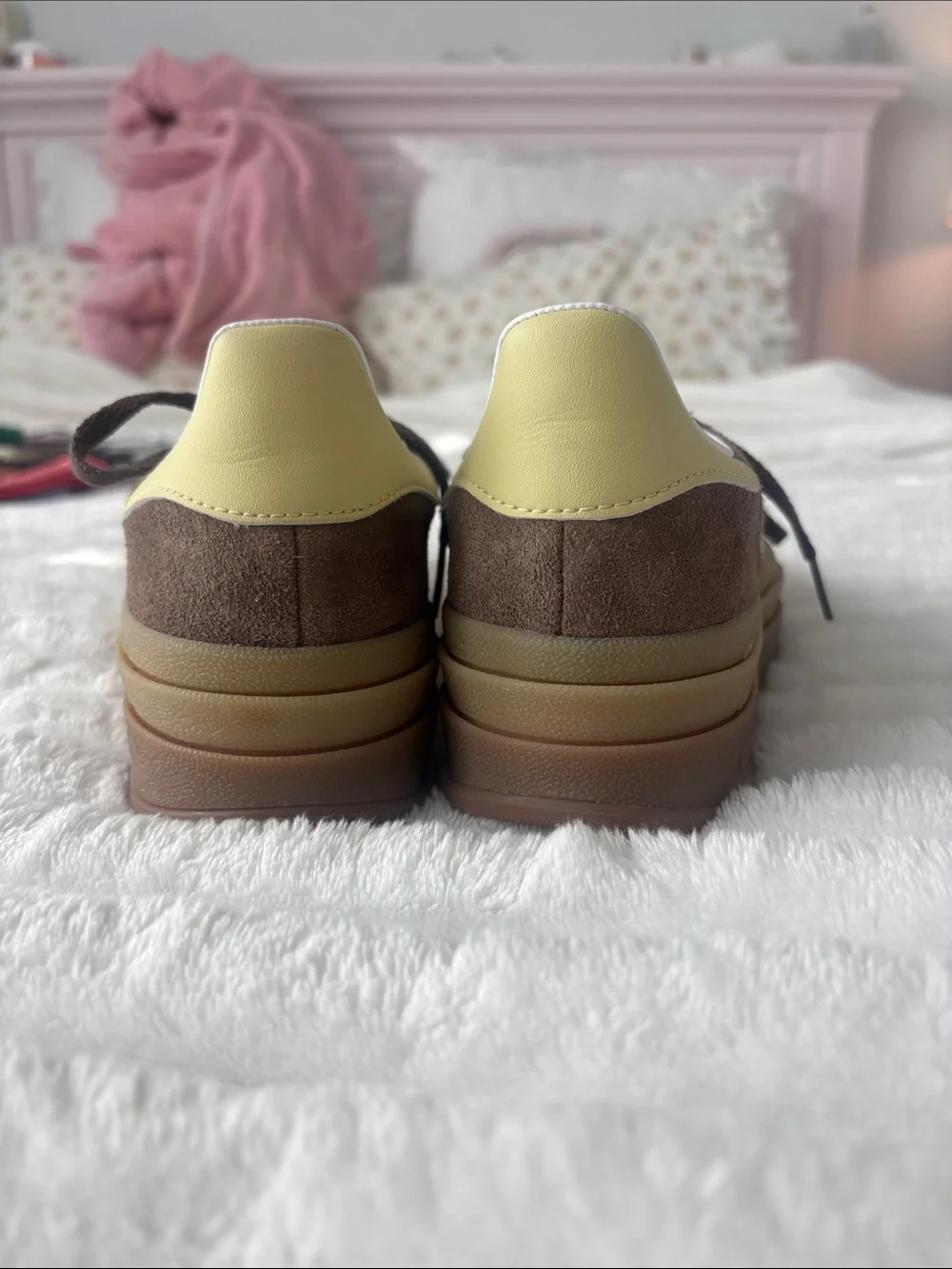 adidas Brown Suede Sneakers with Yellow Stripes gazelle size 7